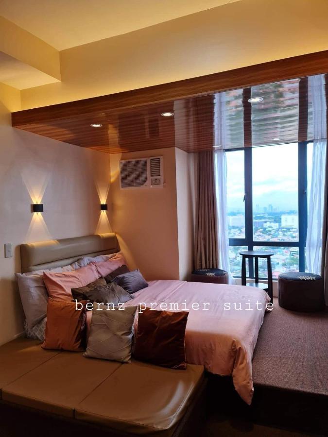 Congressional Town Center Aparthotel Manila Exterior foto